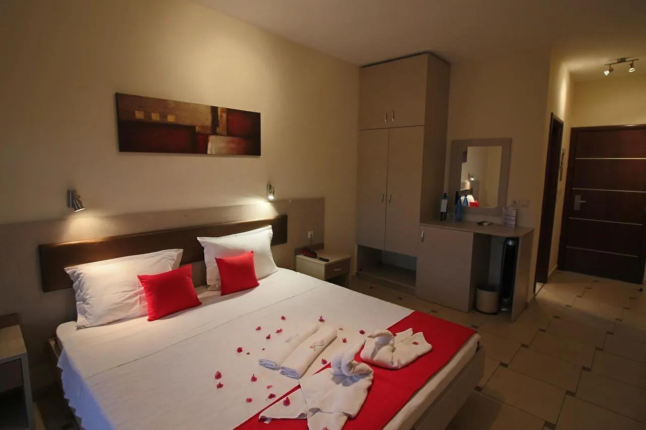 Avra Hotel Ormos Panagias